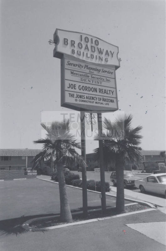 1010 Broadway Building - 1730 East Jentilly Lane, Tempe, Arizona