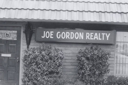 Joe Gordon Realty - Suite F, 1730 South Jentilly Lane, Tempe, Arizona