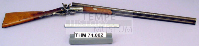 Shotgun, double barrel 12 gauge