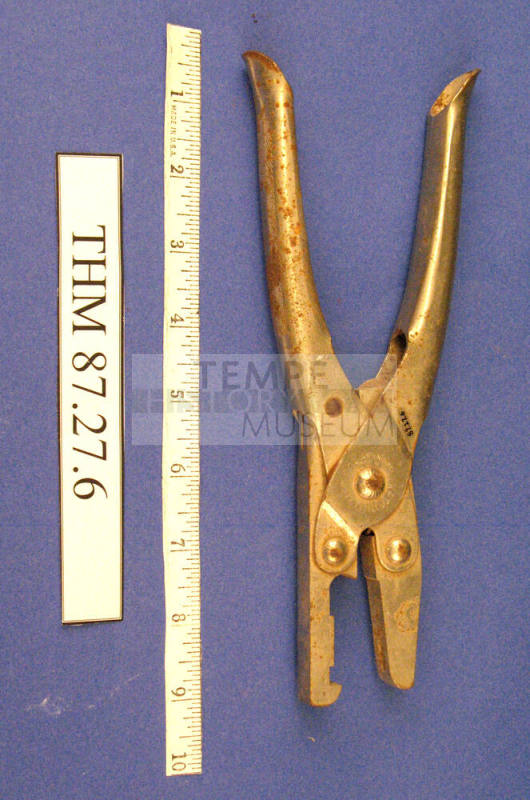 Clinch Pliers (For Ear Tags)