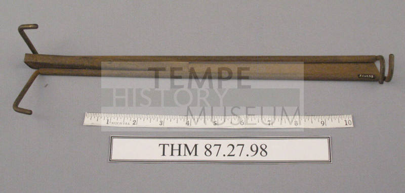 Unknown (Veterinary Tool)