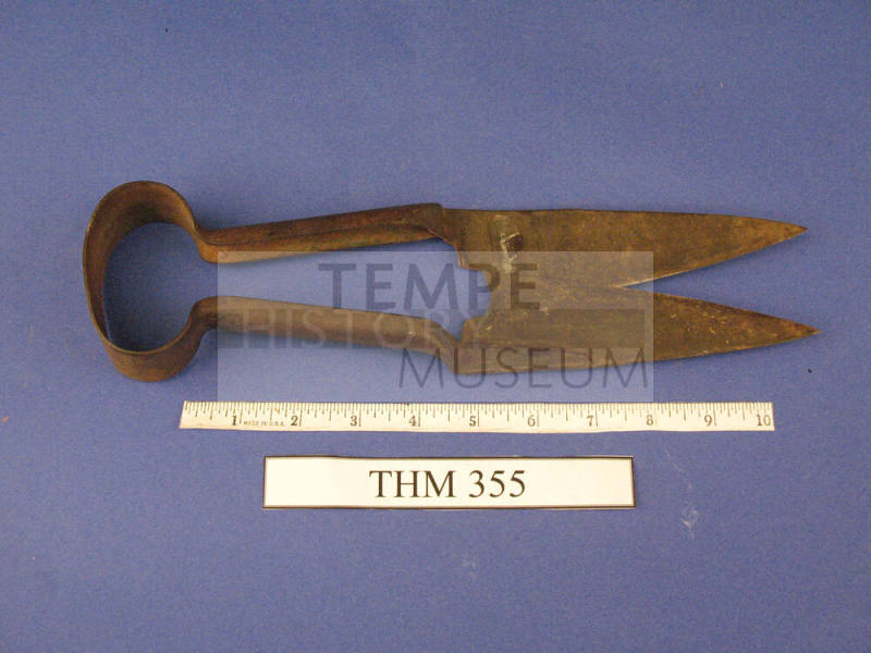 Roaching Shears
