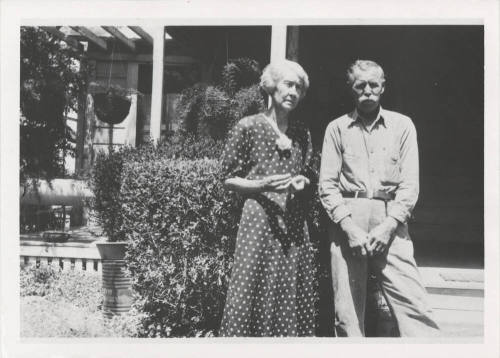 Edwin Hampton Spain and Sara Moody Spain at home on East 6th Street, Tempe, Arizona