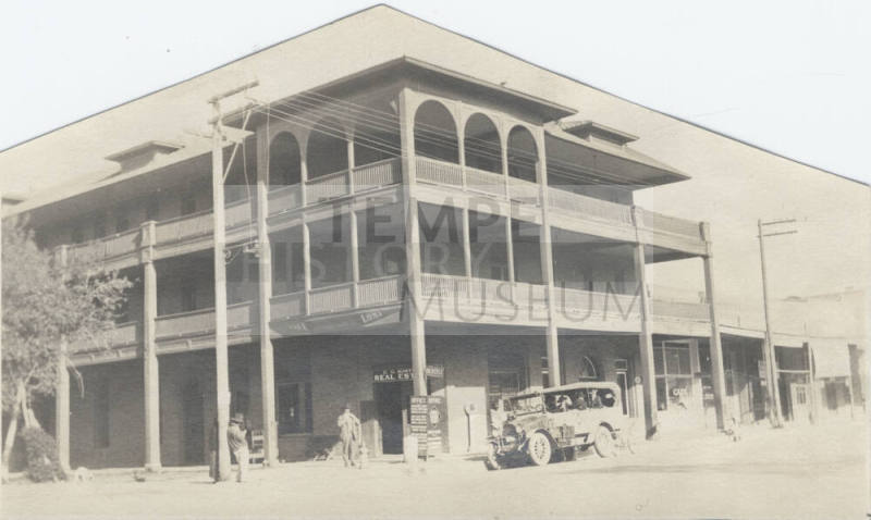 Casa Loma Hotel, 320 S. Mill Avenue