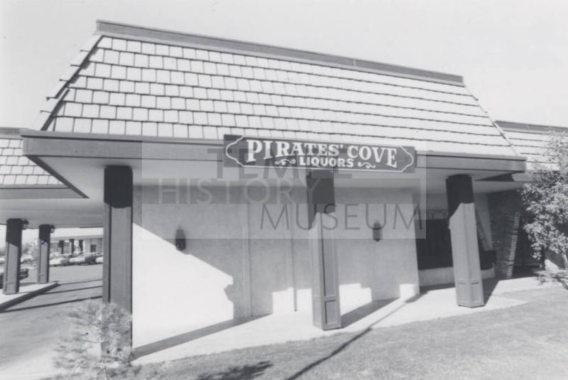 Pirates Cove, Liquors - 5450 South Lakeshore Drive, Tempe, Arizona
