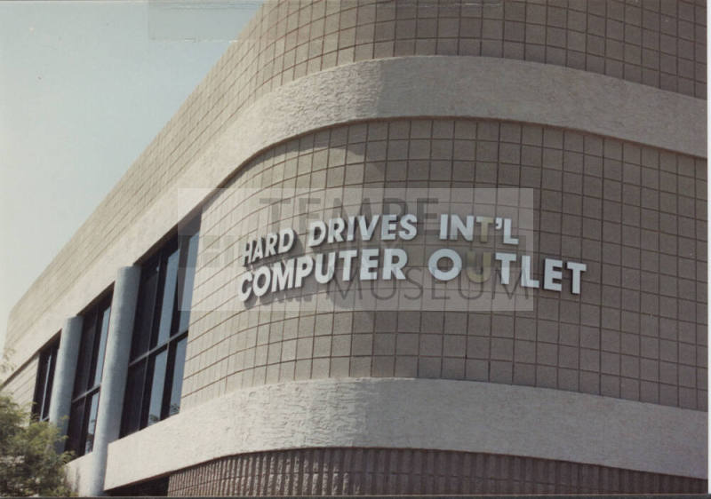 Hard Drives Int'l Computer Outlet, 1912 West 4th Street, Tempe, Arizona