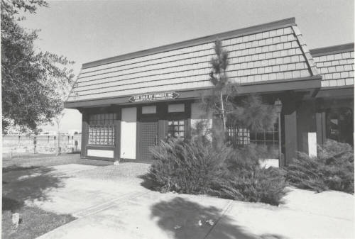 For Sale by Owner Incorporated - 5410 South Lakeshore Drive, Tempe, Arizona