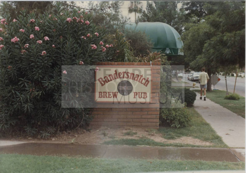 Bandersnatch Brew Pub, 125 East 5th Street, Tempe, Arizona