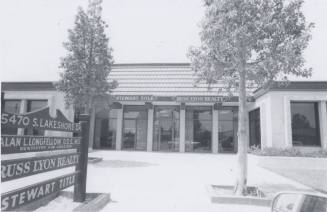 Stewart Title Company - 5470 South Lakeshore Drive, Tempe, Arizona
