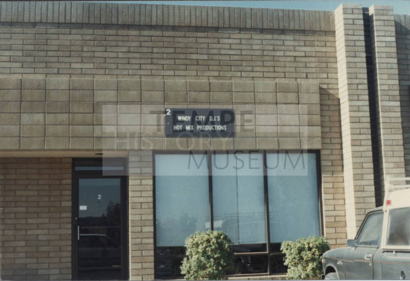 Windy City DJ's, 2009 East 5th Street, Tempe, Arizona