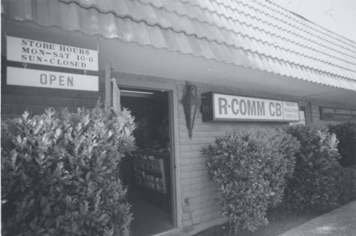 R-Comm Cb - 1730 East Jentilly Lane, Tempe, Arizona