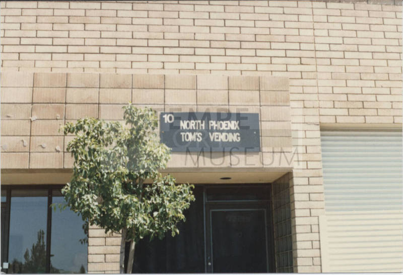 North Phoenix Tom's Vending, 2015 East 5th Street, Tempe, Arizona