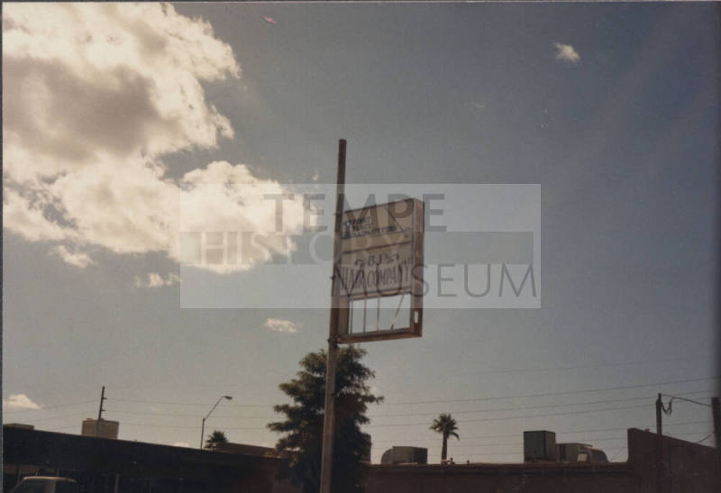 First Place Hair Cutter and BJ's Hair Co - 905 East Lemon Street, Tempe, Arizona