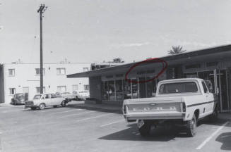 Beauty Salon - 907 East Lemon Street, Tempe, Arizona