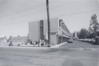 San Miguel Apartments - 910 East Lemon Street, Tempe, Arizona