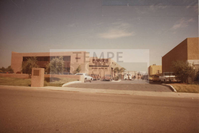 Rang's Automotive & Truck Equipment, Inc., 1444 West 10th Place, Tempe, Arizona