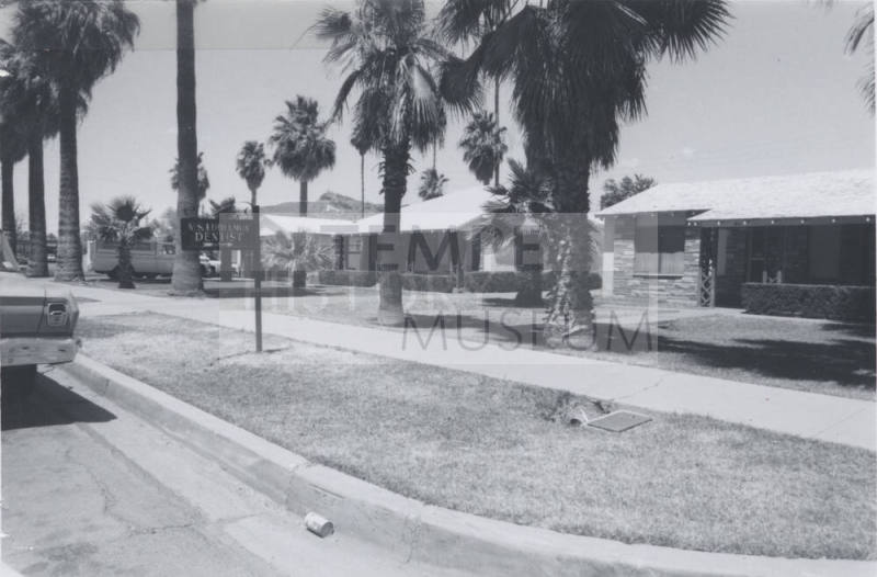 V.S. Eddlemon- Dentist - 811 South Maple Avenue, Tempe, Arizona