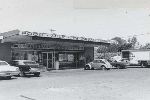 Seven Eleven Food Store - 1006 South McClintock Drive, Tempe, Arizona