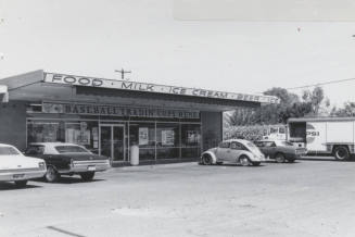 Seven Eleven Food Store - 1006 South McClintock Drive, Tempe, Arizona