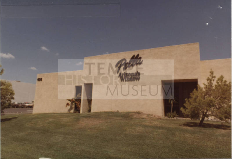 Pella, 622 West 22nd Street, Tempe, Arizona