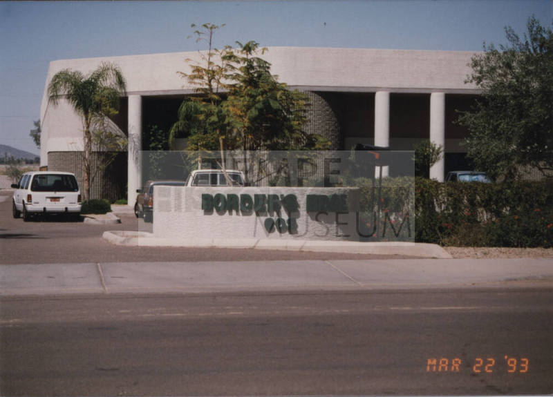 Border's - 602 West 1st Street, Tempe, Arizona