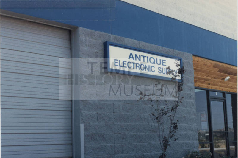 Antique Electronic Supply, 688 West 1st Street, Tempe, Arizona