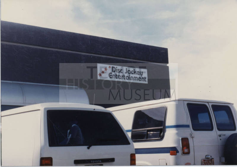 Disc Jockey Entertainment, 2235 West 1st Street, Tempe, Arizona