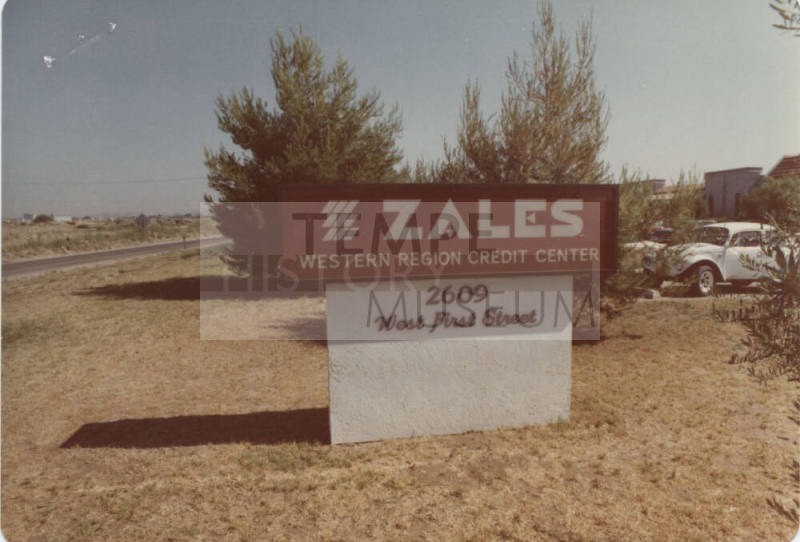 Zales, 2609 West 1st Street, Tempe, Arizona