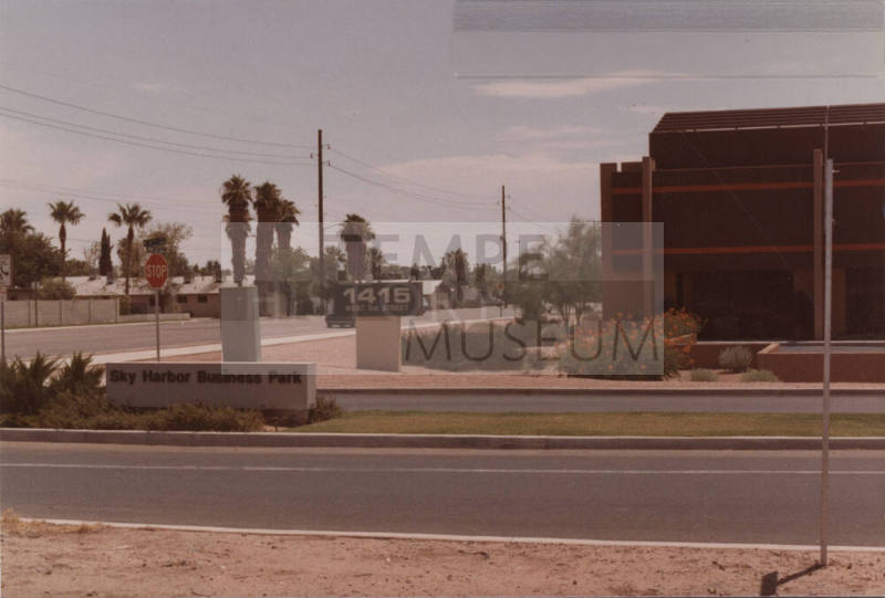 Sky Harbor Business Park, 1415 West 3rd Street, Tempe, Arizona