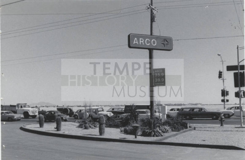 Paul & Carl's Arco Gas & Service Station - 3233 South McClintock Drive, Tempe, A