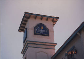 La Quinta Inn, 911 South 48th Street, Tempe, Arizona