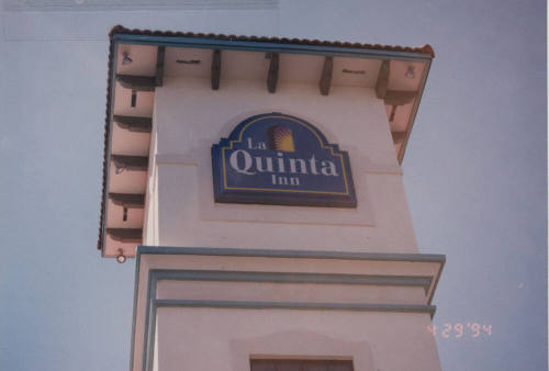 La Quinta Inn, 911 South 48th Street, Tempe, Arizona