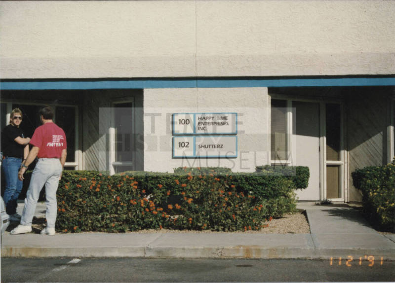 Shutterz, 943 South 48th Street, Tempe, Arizona