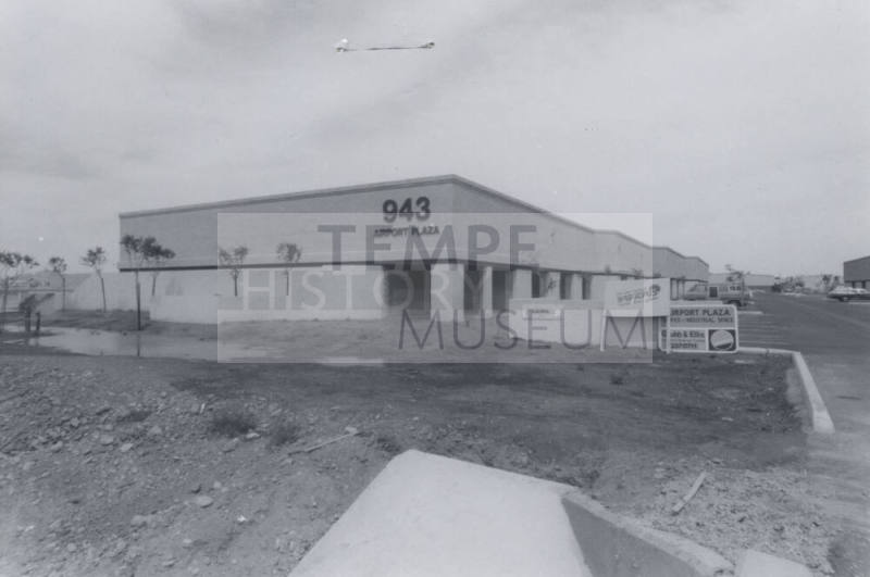 Airport Plaza, 943 South 48th Street, Tempe, Arizona