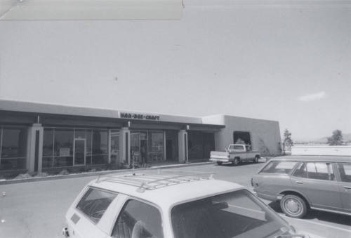 Han-Dee-Craft - 6438 South McClintock Drive, Tempe, Arizona