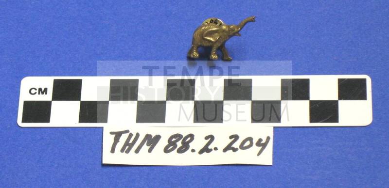 Elephant lapel pin