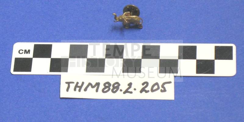 Mini elephant pin