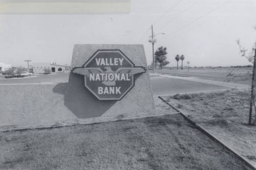 Valley National Bank - 6470 South McClintock Drive, Tempe, Arizona
