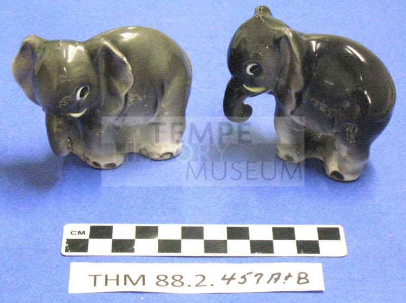 Elephant Figurines, Black and Light Grey