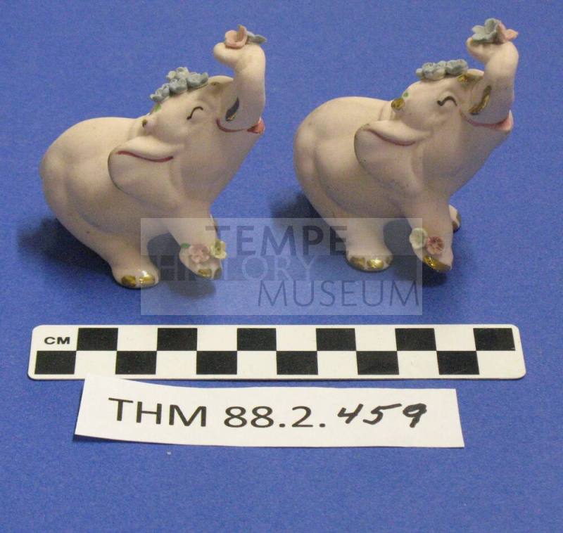 Elephant Figurines, pink and trumpeting