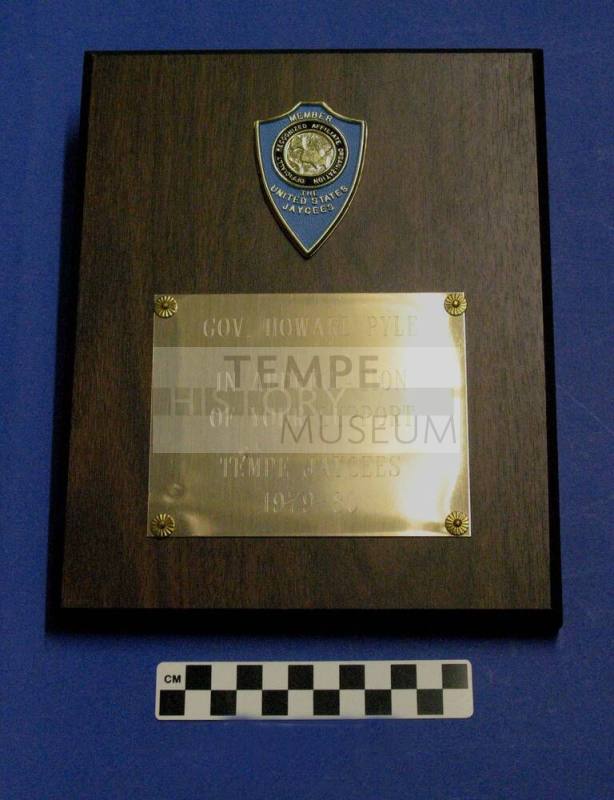 Tempe Jaycees plaque to H. Pyle