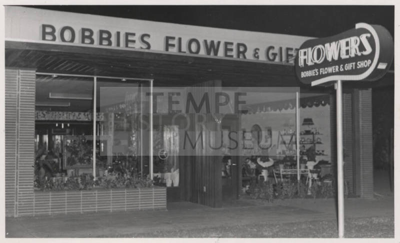 Bobbie's Flower Shop on East 5th Street