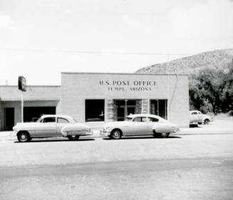 U.S. Post Office on East 5th Street