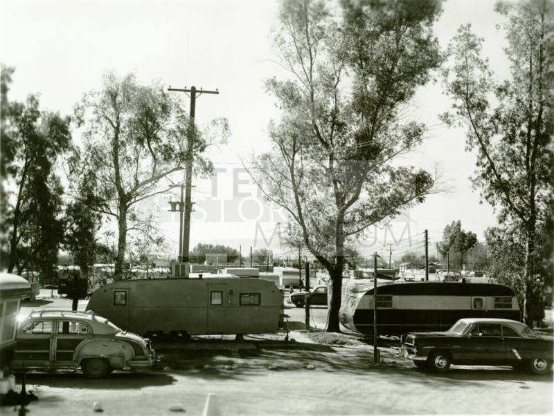Hood's Trailer Court