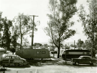 Hood's Trailer Court