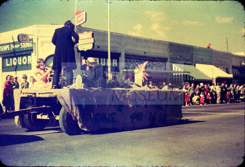 Parade:  'Bury Me Not On the Lone Prairie' Float - Mill Avenue, Tempe
