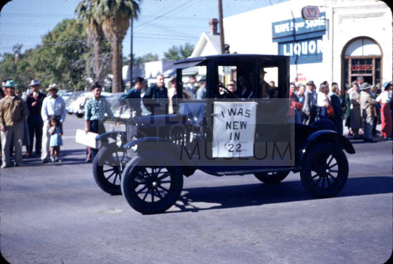 Parade:  Black 1922 Car - Mill Avenue, Tempe