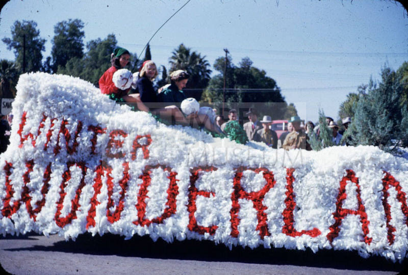 Parade:  Winter Wonderland Float - Mill Avenue, Tempe