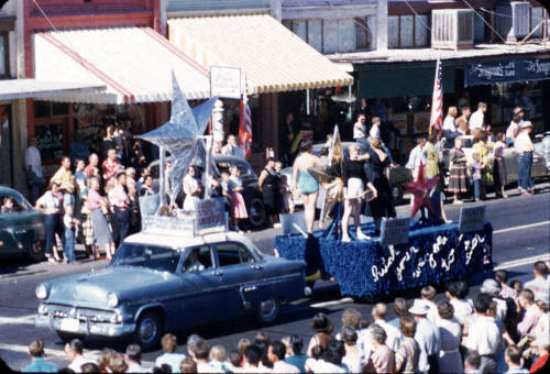 Parade:  "Hitch your Wagon to a Star" Float - Mill Avenue, Tempe