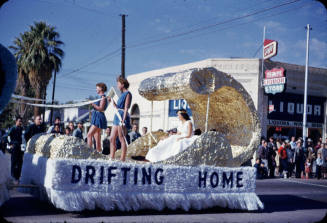 Parade:  "Drifting Home" Throne Float - Mill Avenue, Tempe